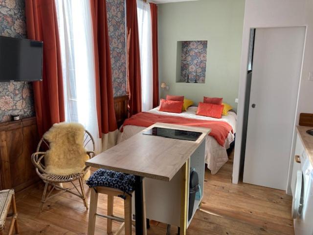 Apartment Maison De Famille Oloron-Sainte-Marie